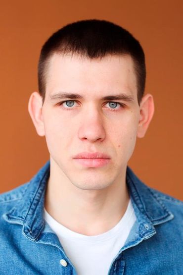 Александр Левин