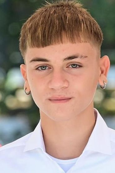 Деннис Протопапа