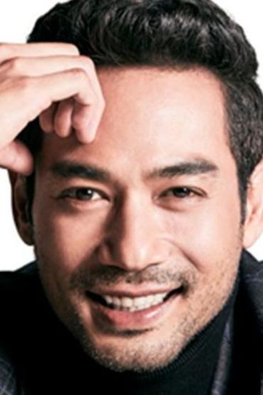 Тхирапхат Сайакул