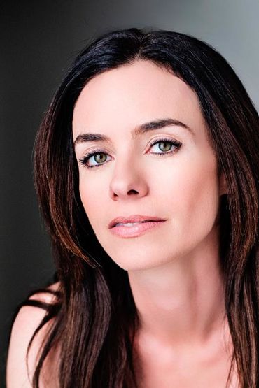 Нуш Скауген