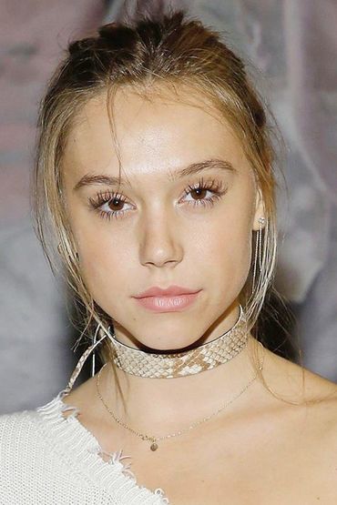 Алексис Рен