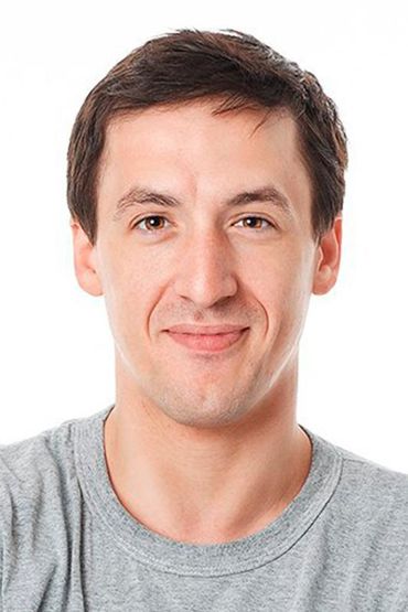 Артур Смольянинов