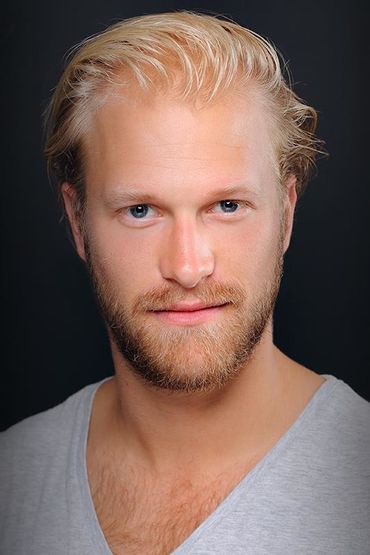 Джошуа Мердок