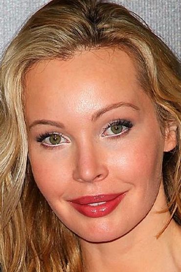 Кимберли Дейвис