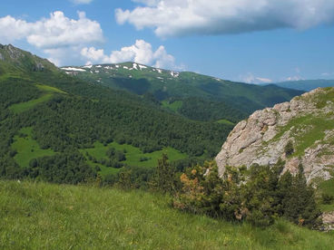 Урочище Чертовы ворота (солнечно, облака) Урочище Чертовы ворота (солнечно, облака)