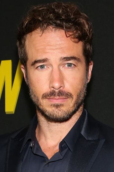 Райан Карнес