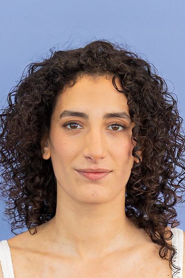 Мона Соален