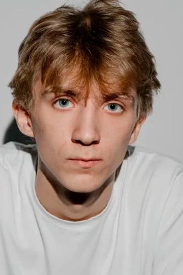 Владислав Теплухин
