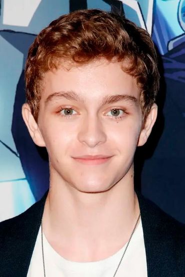 Гэвин Льюис