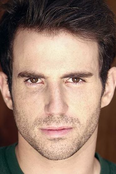 Камерон Гордон