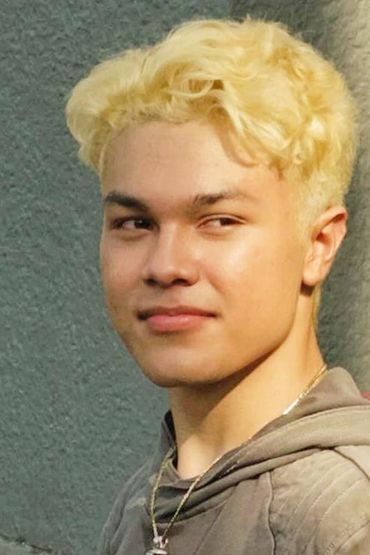 Эндрю Баррет