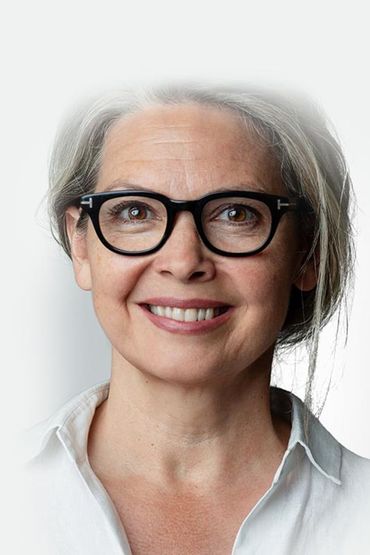 Люси Ньюман-Уильямс