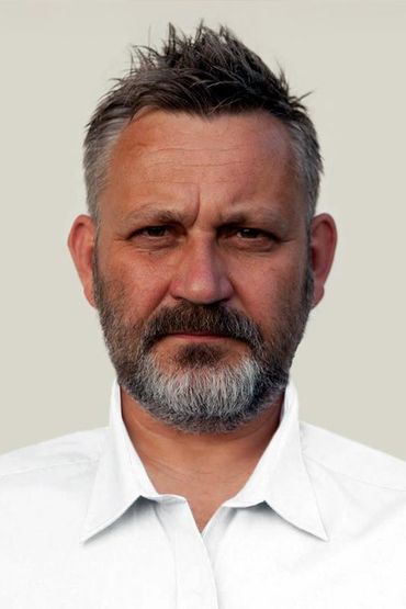 Пётр Бедрон