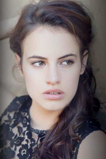 Анджела Курри