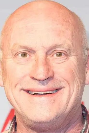 Арьян Эдервен