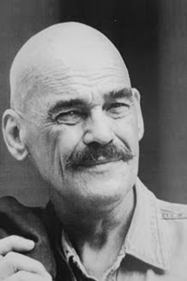 Марк Стрэйндж