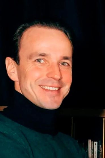 Денис Медведев