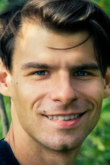 Егор Лесников