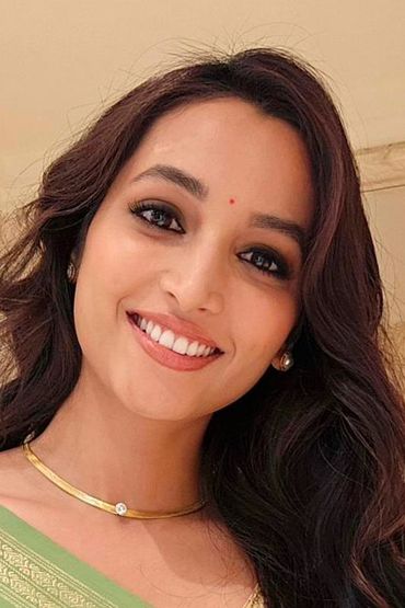 Сринидхи Шетти