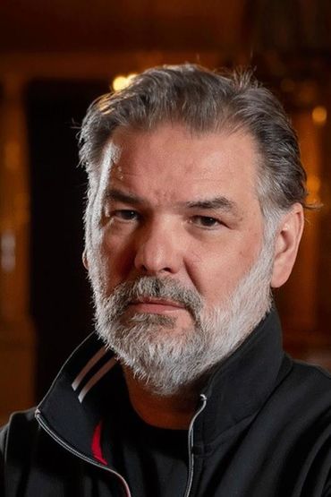 Мирвад Курик