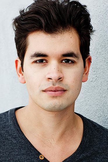 Андрес Велес