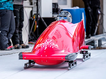 Бобслей. Кубок мира. Четверки. Мужчины. 1-я попытка. Трансляция из Норвегии Бобслей. Кубок мира. Четверки. Мужчины. 1-я попытка. Трансляция из Норвегии