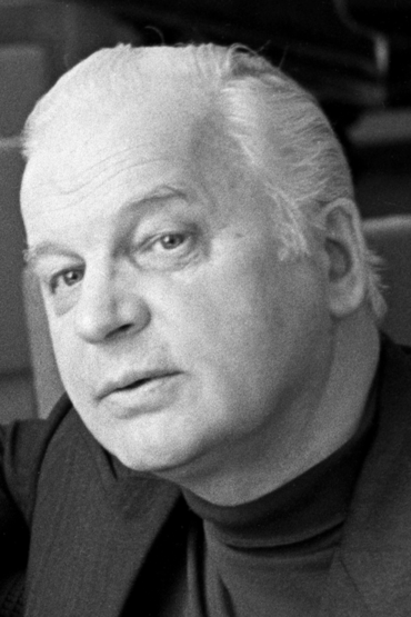 Станислав Ростоцкий