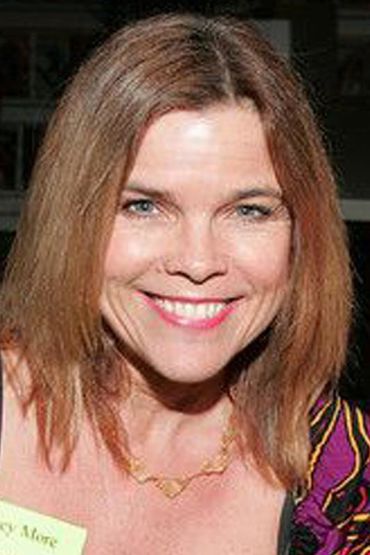 Камилла Мор