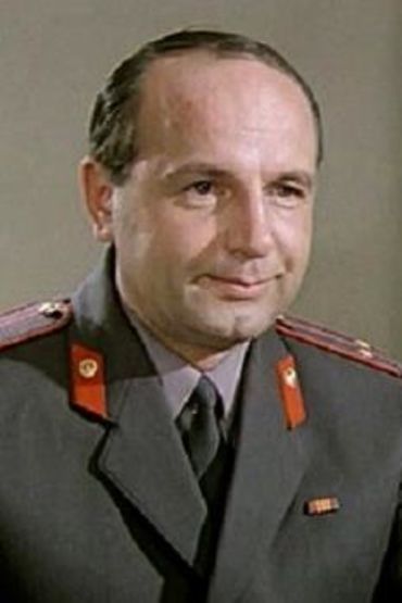 Анатолий Столбов