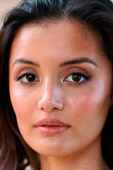 Наоми Секейра