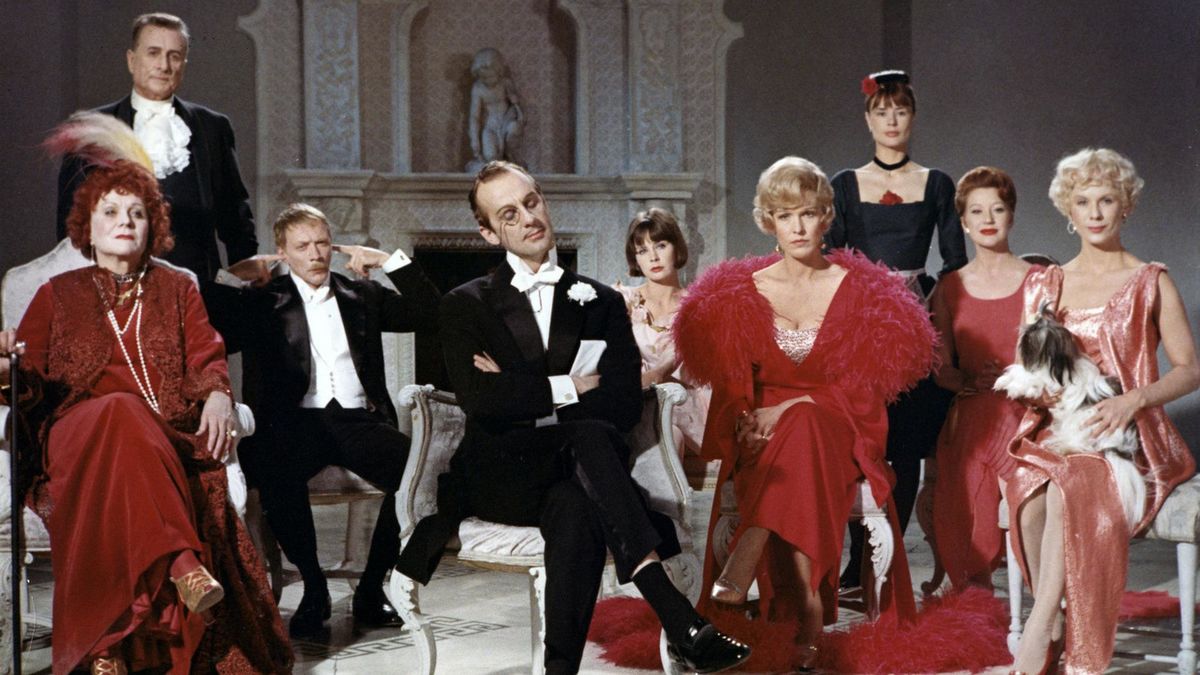 Не говоря о всех этих женщинах