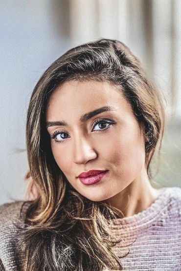 Амина Леони