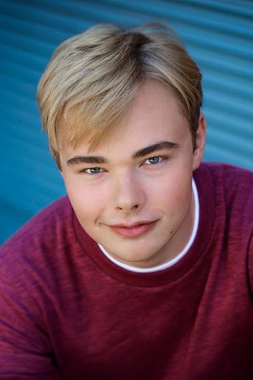 Захари Браун Дэвис