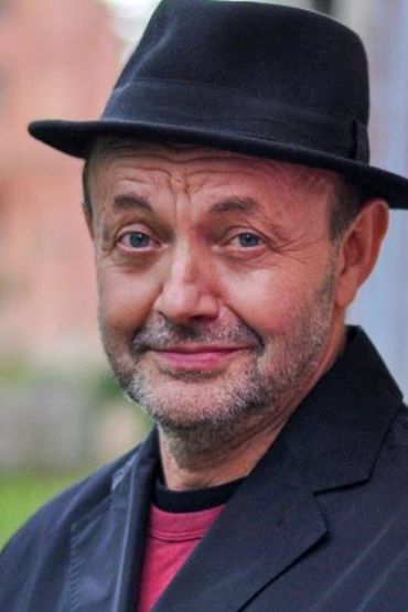 Роберт Небренский