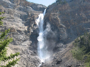 Водопад Несталфоссен Водопад Несталфоссен