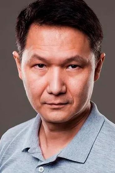 Евгений Татаров