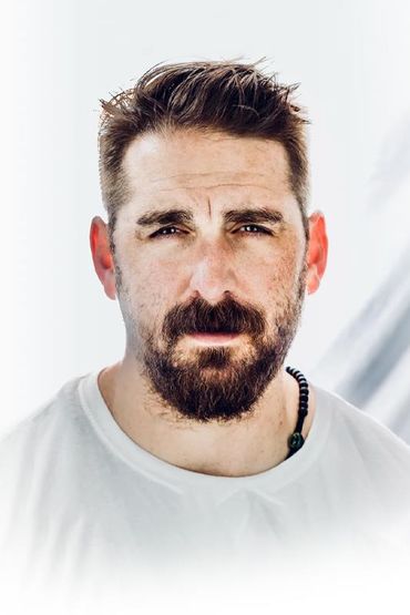 Адам Хэмптон