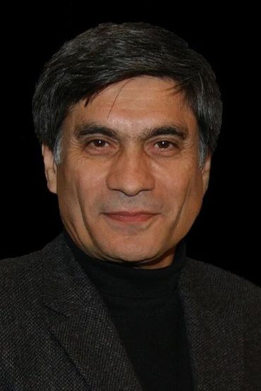 Назим Туляходжаев