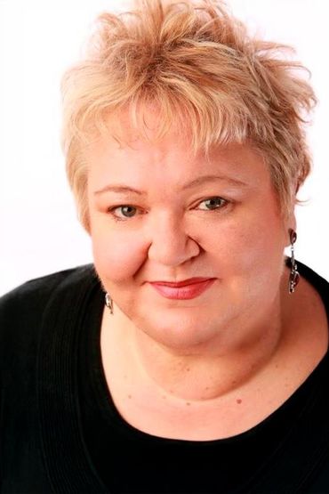 Салли-Энн Аптон