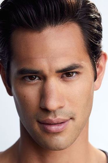 Майкл Наизу