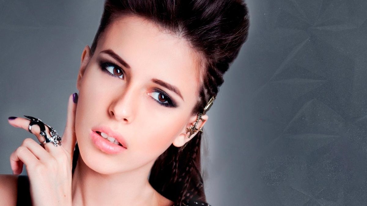 Elvira T - Одержима