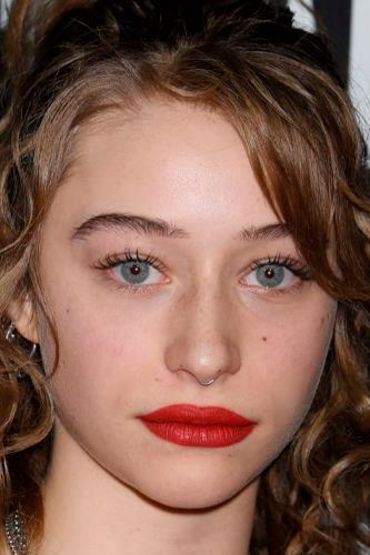 Одесса Эзайон