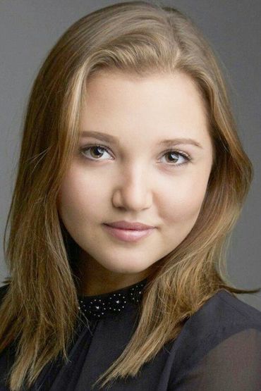 Миа Маккенна-Брюс