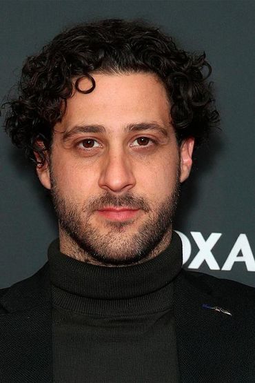 Дэмиен Страутос