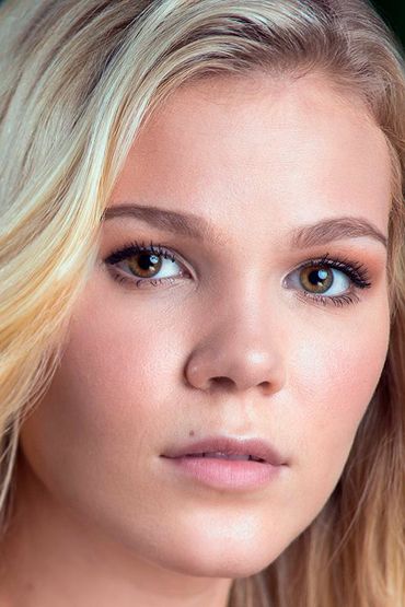 Виктория Стейли