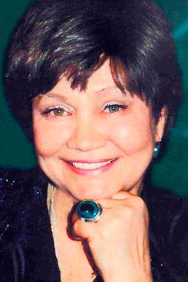 Лариса Лужина