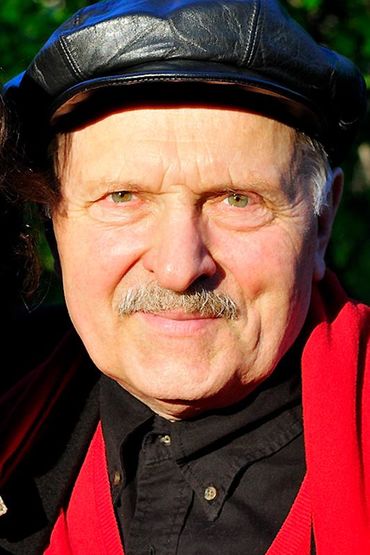 Евгений Лазарев