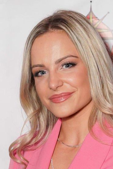 Анджела Коул