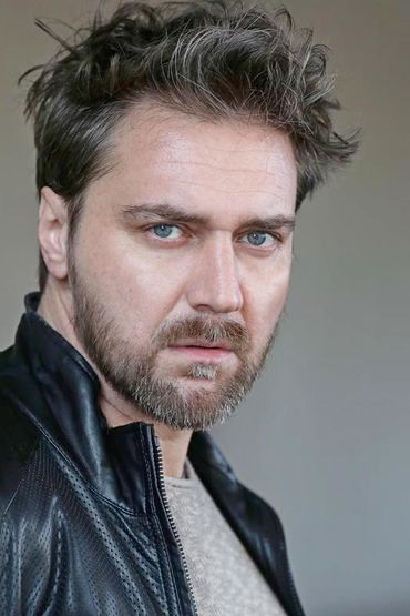 Уго Сезаре Де