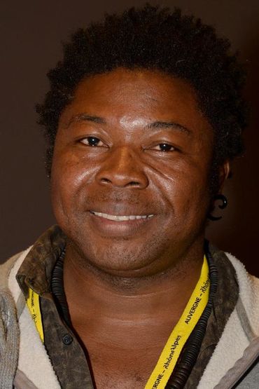 Лазар Минунгу